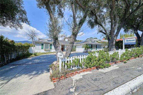 A home in La Crescenta