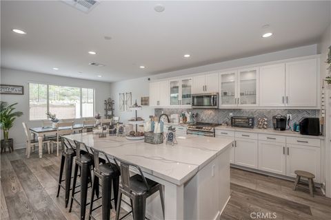 Photo of 17935 Spire Court, Saugus, CA 91350 (MLS # SR23074931)