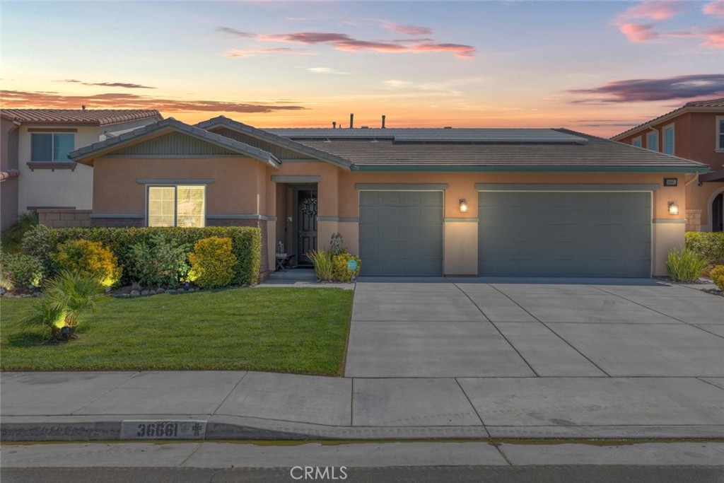 View Lake Elsinore, CA 92532 house