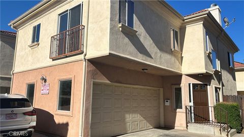 A home in Reseda