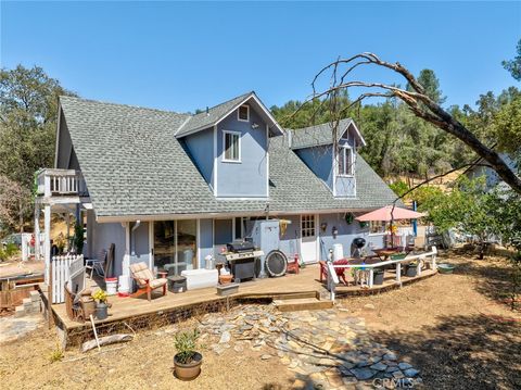 A home in Mariposa