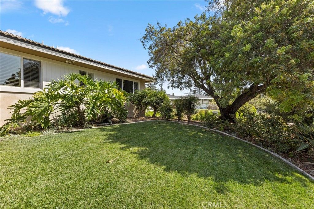 listing image 130729582545088749805