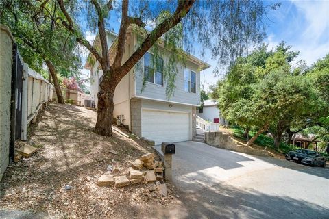 A home in Woodland Hills