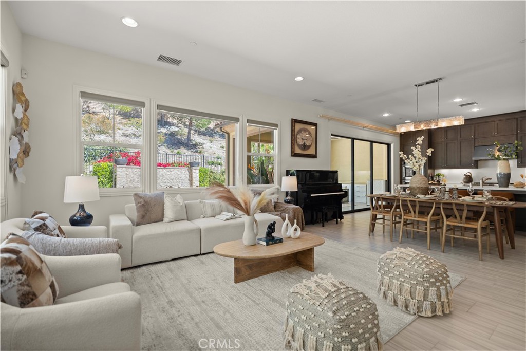 275 Pinnacle Drive