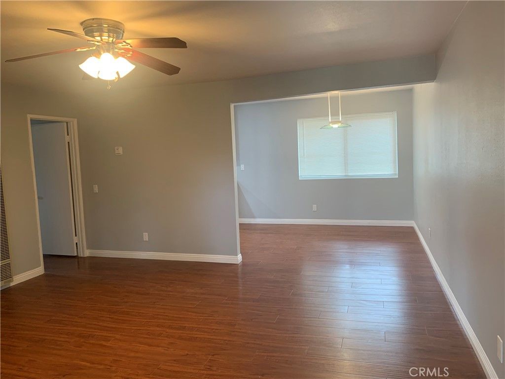 listing image 130723867932856531205