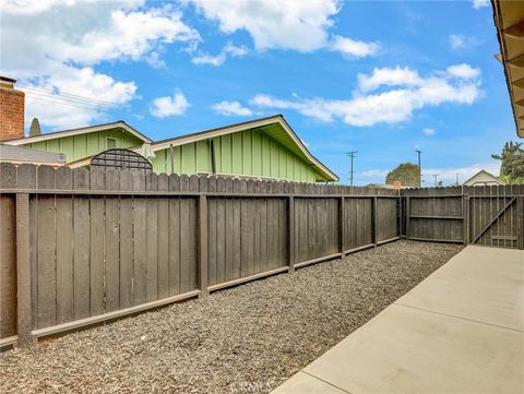 A home in North Tustin