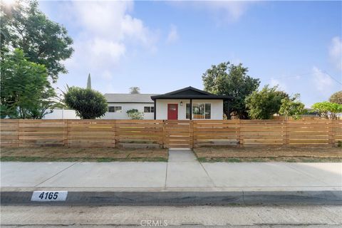 A home in El Monte