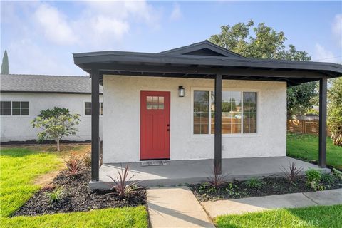 A home in El Monte