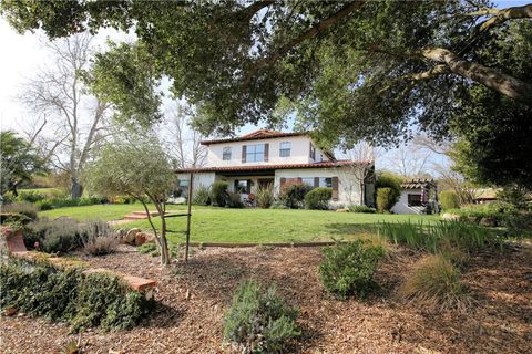 A home in Templeton
