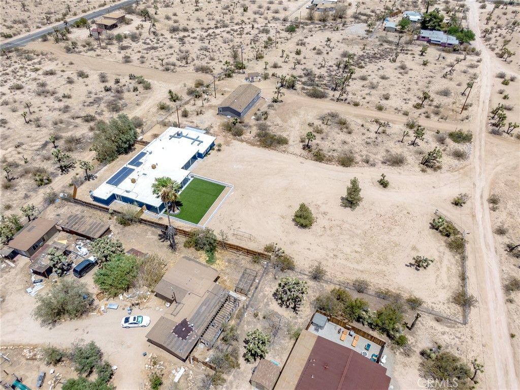 listing image 130728353936159887428