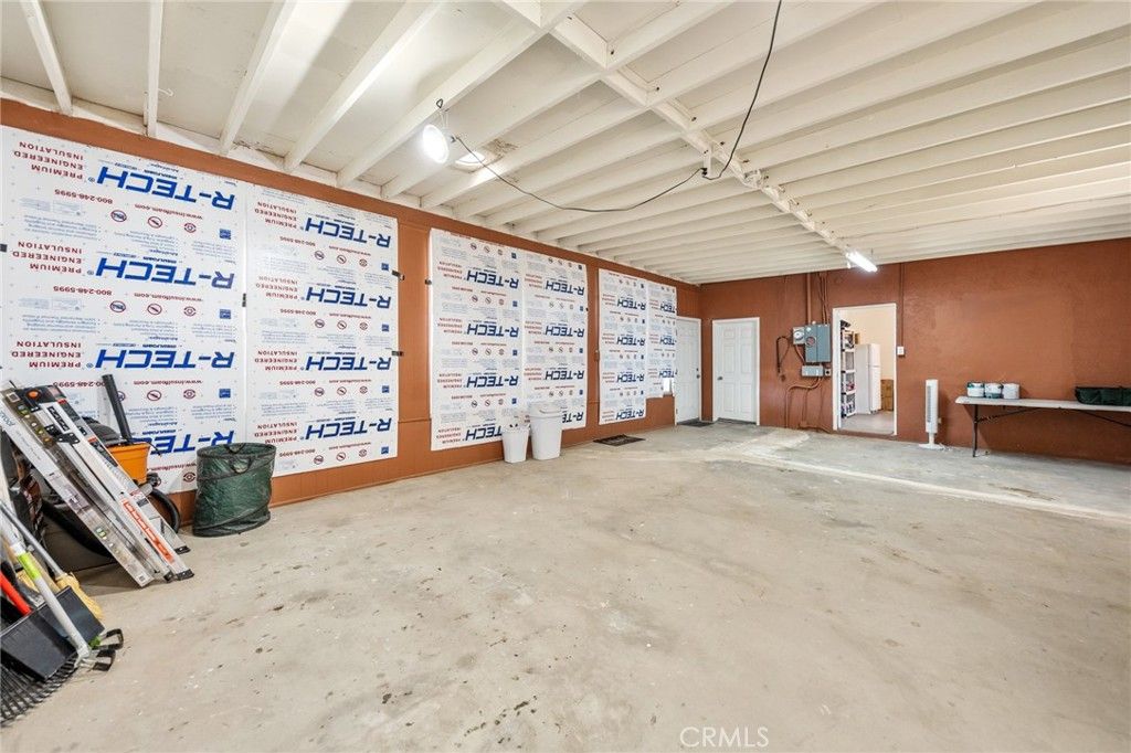 listing image 130722683122355851788