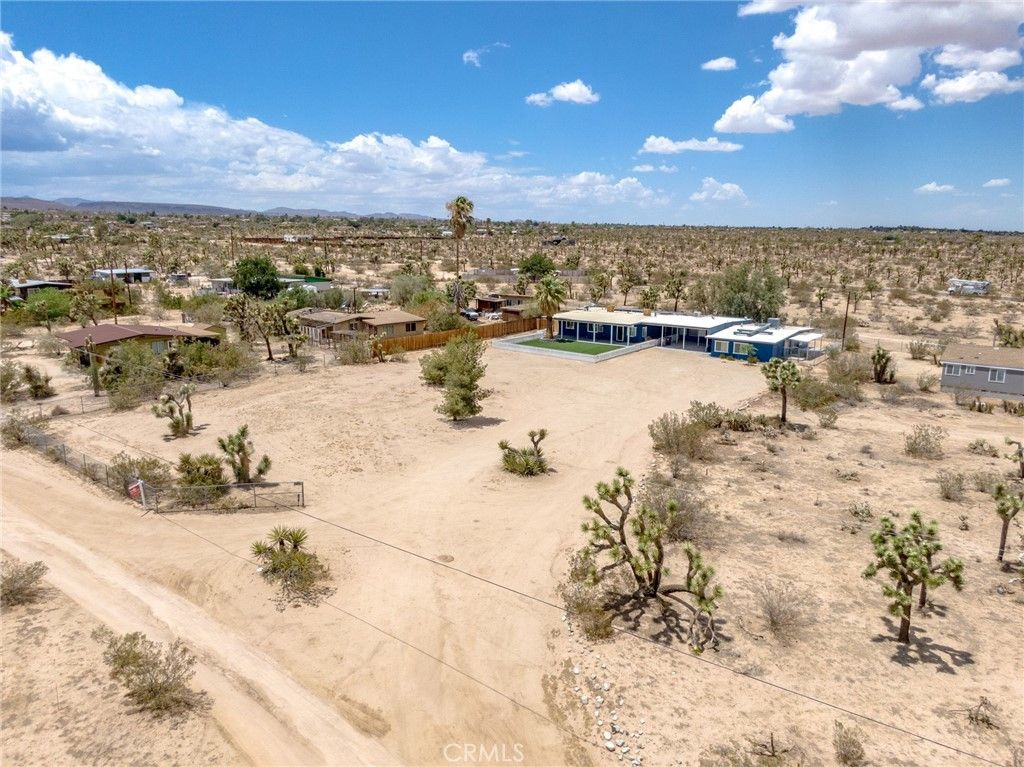 listing image 130724857791172193506