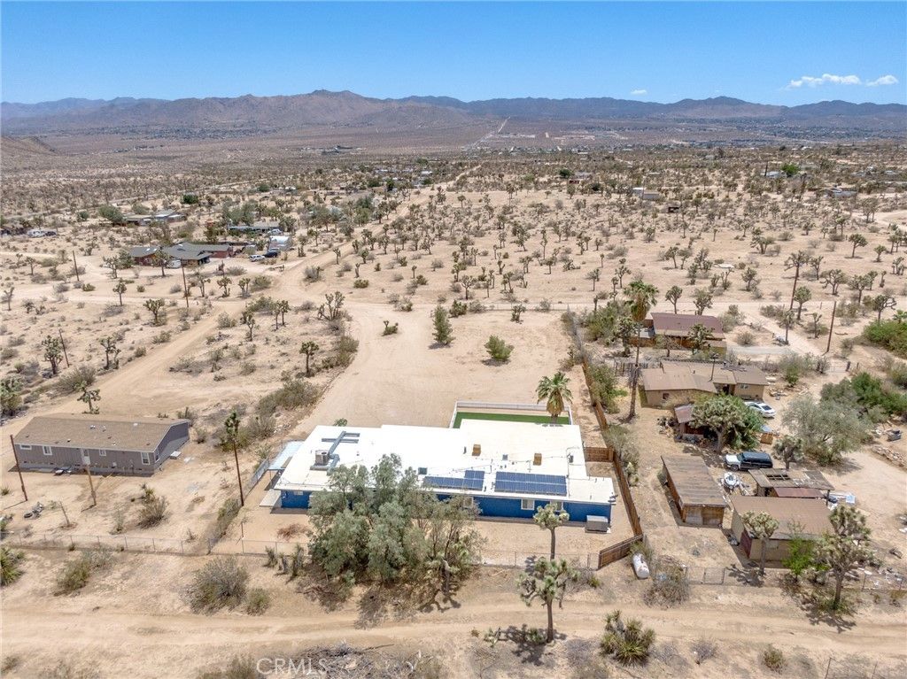 listing image 130727090499800308164