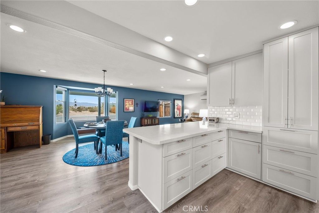 listing image 130721004978978392609