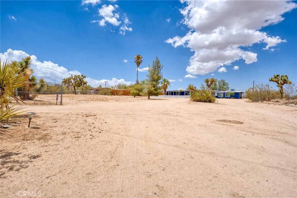 listing image 130723223461431820178