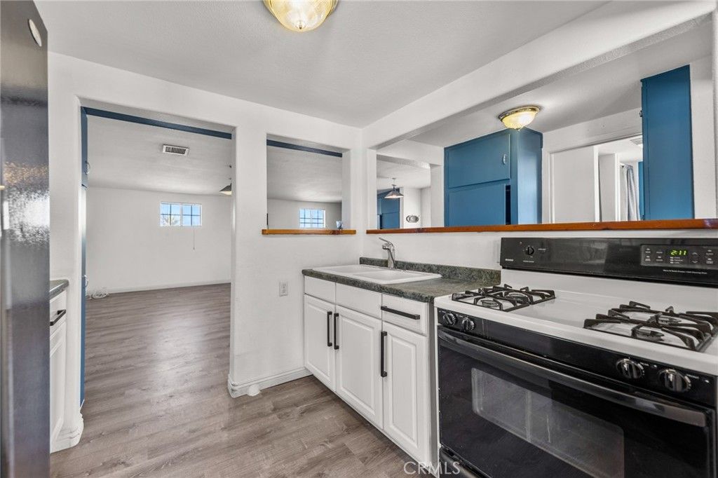 listing image 130724252995467235507