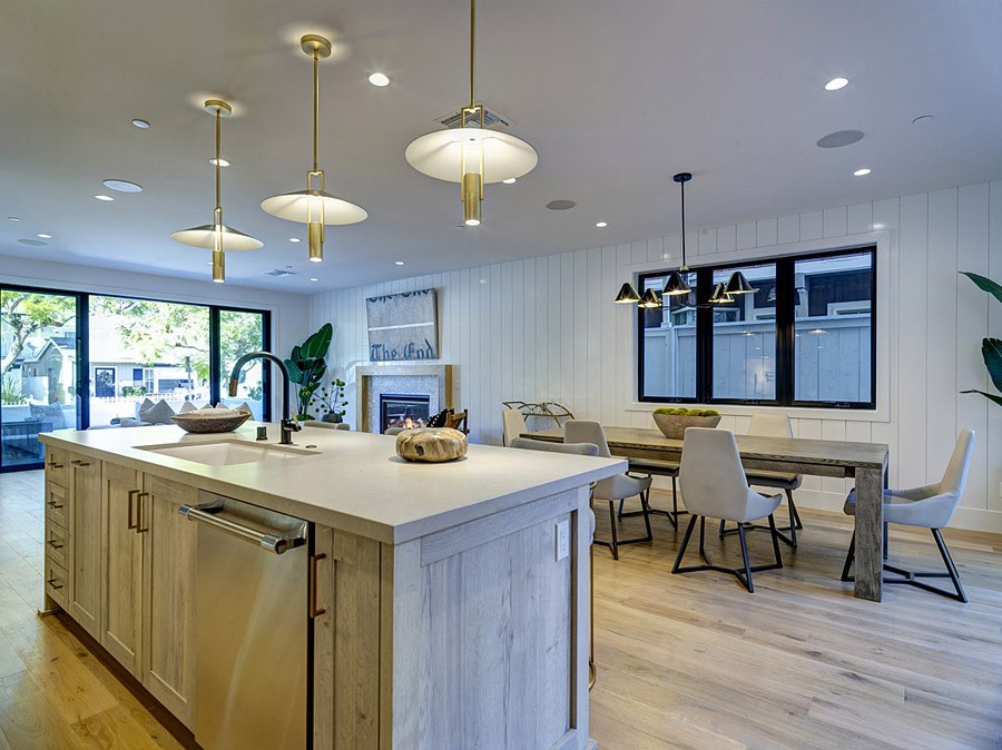 Corona del Mar South of PCH (CDMS) - Residential