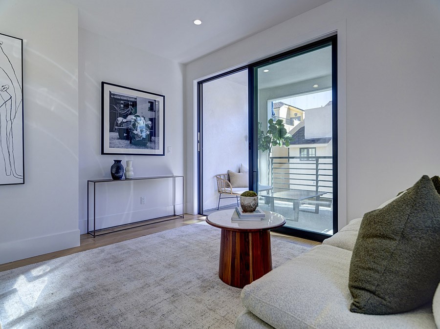 Corona del Mar South of PCH (CDMS) - Residential