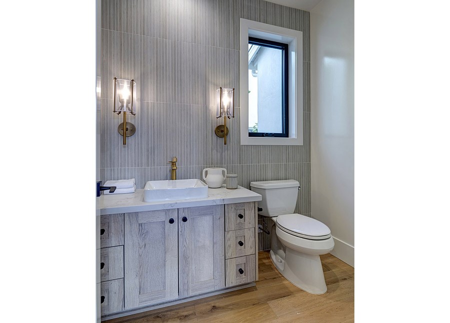 Corona del Mar South of PCH (CDMS) - Residential