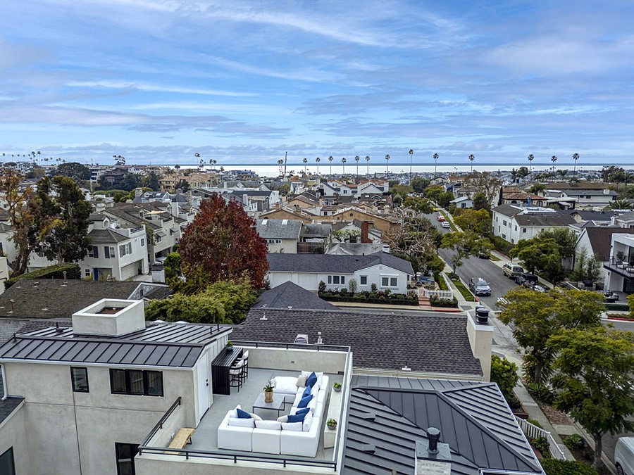 Corona del Mar South of PCH (CDMS) - Residential