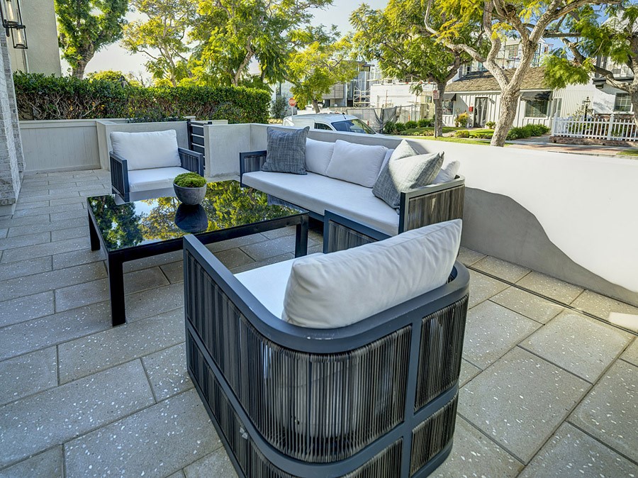 Corona del Mar South of PCH (CDMS) - Residential