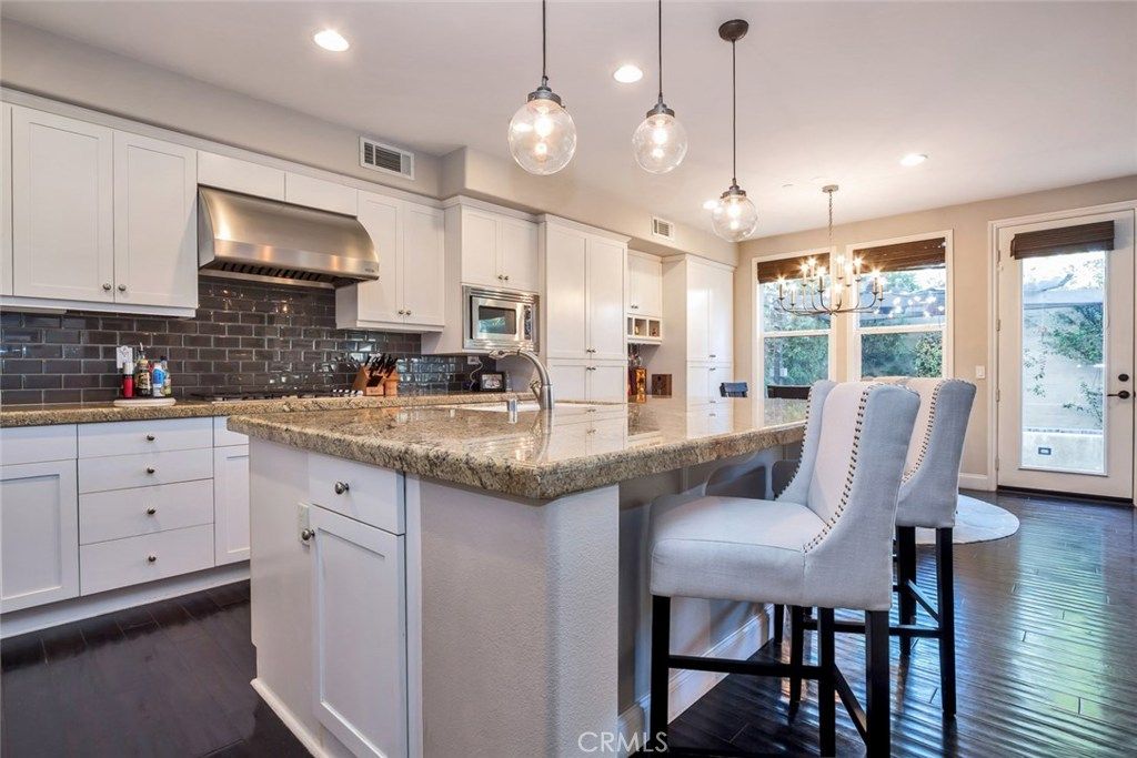 listing image 130720221352844066935