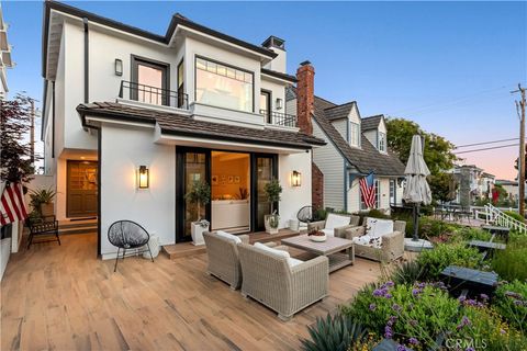 A home in Corona Del Mar