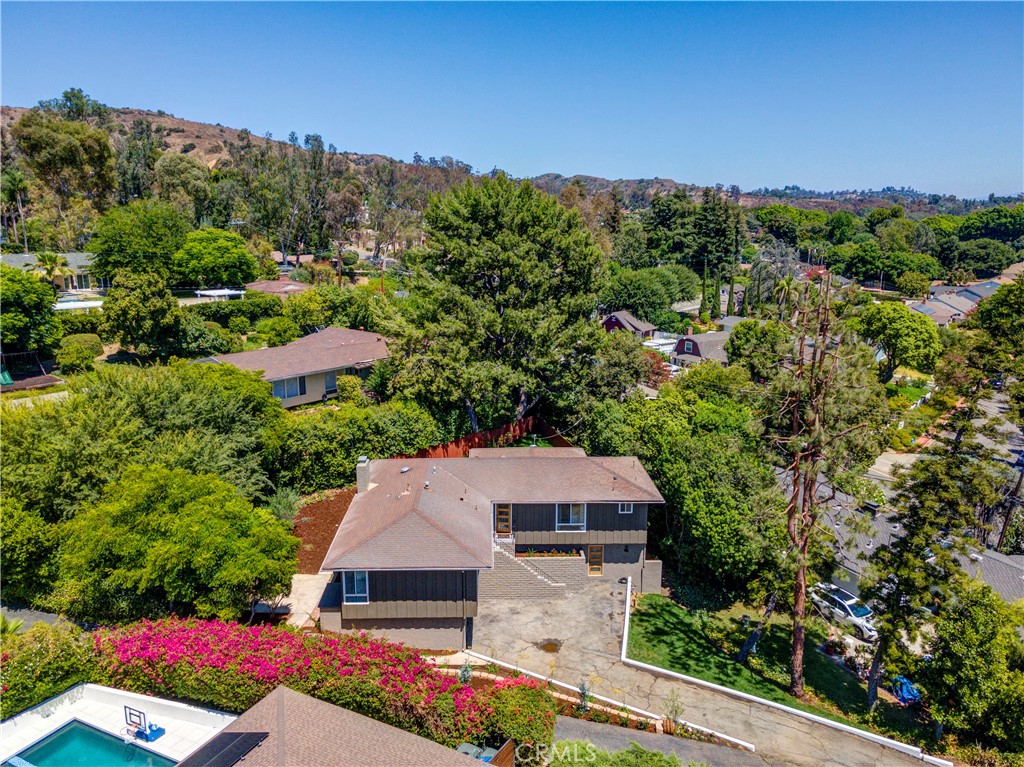 14235 Eastridge Drive