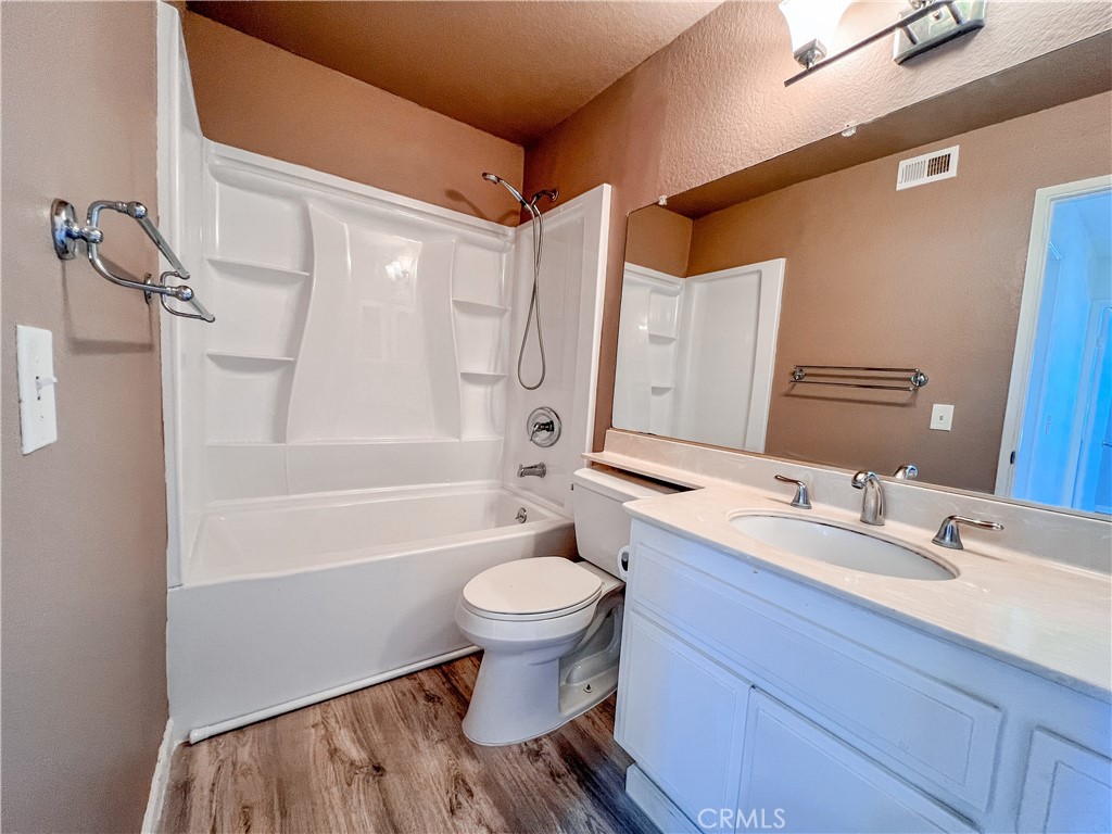 Columbia Square (CS) - Residential Lease