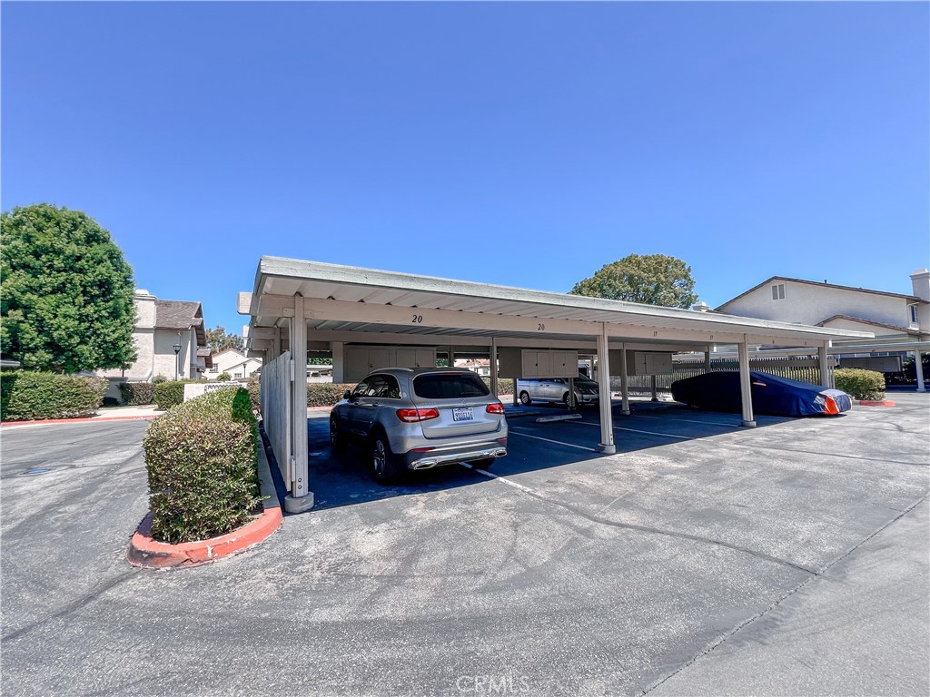 Columbia Square (CS) - Residential Lease