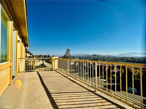 A home in Lake Elsinore