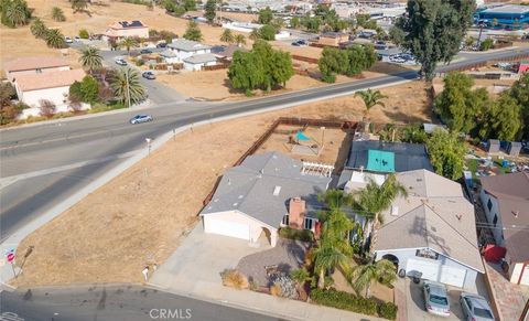 A home in Lake Elsinore