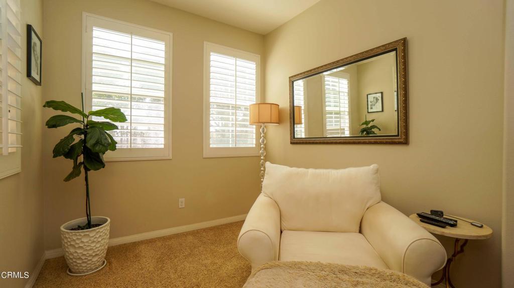 Photo 16 of 28 of 725 Forest Park Boulevard townhome
