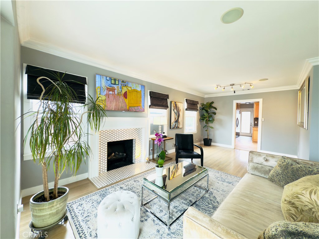 2935 san francisco avenue