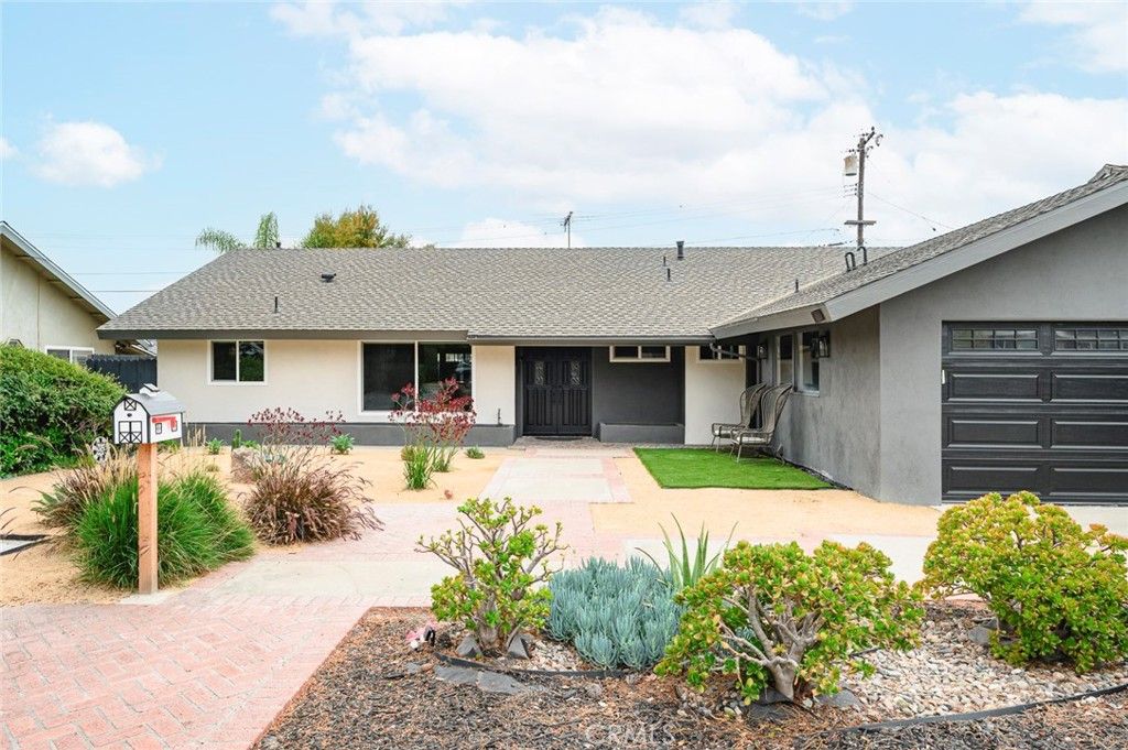 listing image 130720184519428136393