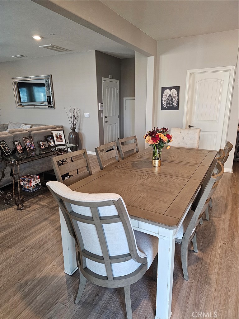 5439 tree sparrow court