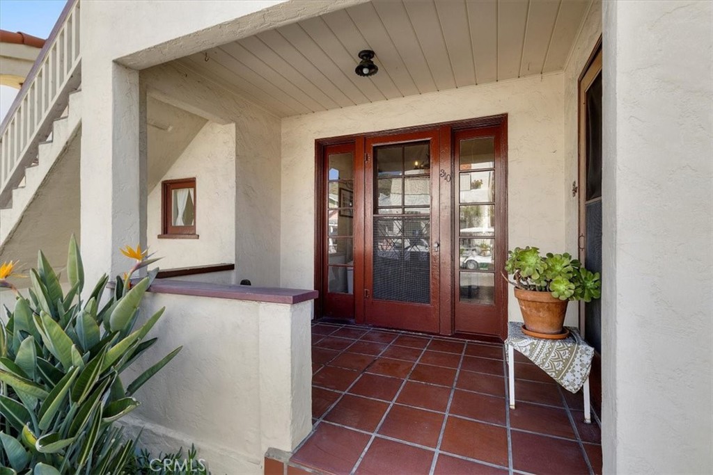 308 Catalina Avenue