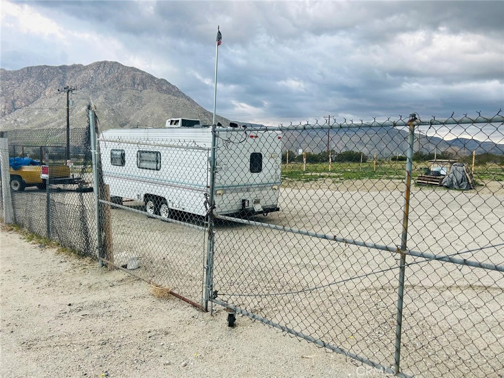 Solera (SLRA) - Land