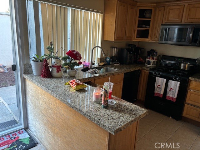DANA HILLS - Residential
