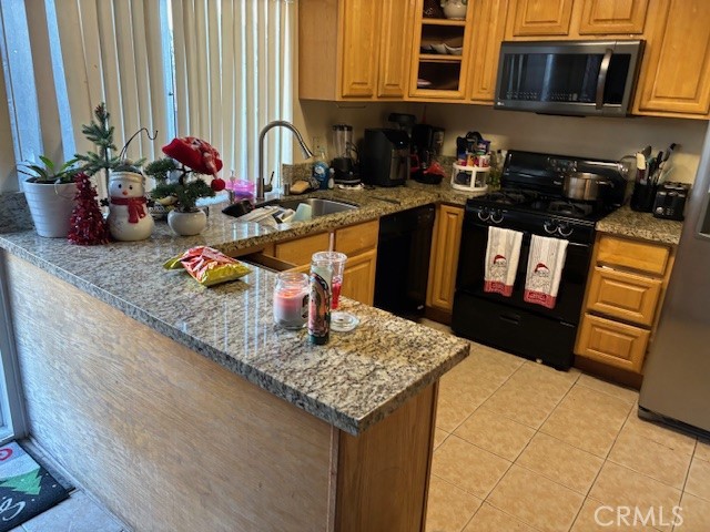 DANA HILLS - Residential