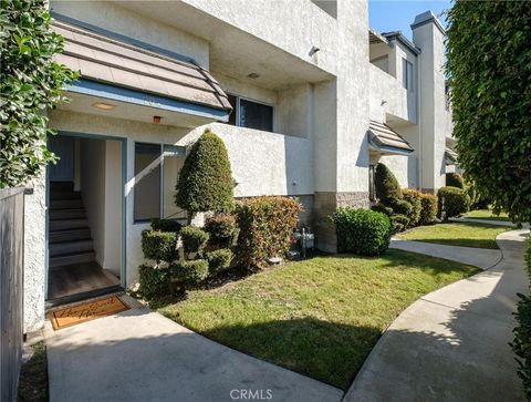 A home in Los Alamitos