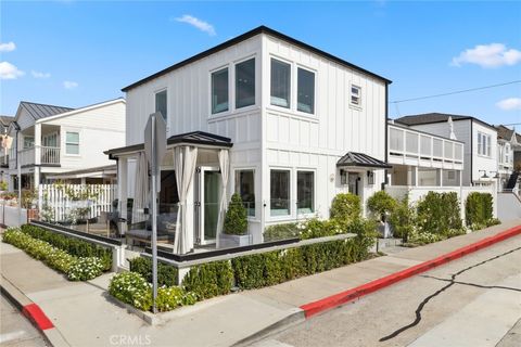 Photo of 300 Coral Avenue, Newport Beach, CA 92662 (MLS # NP24233165)