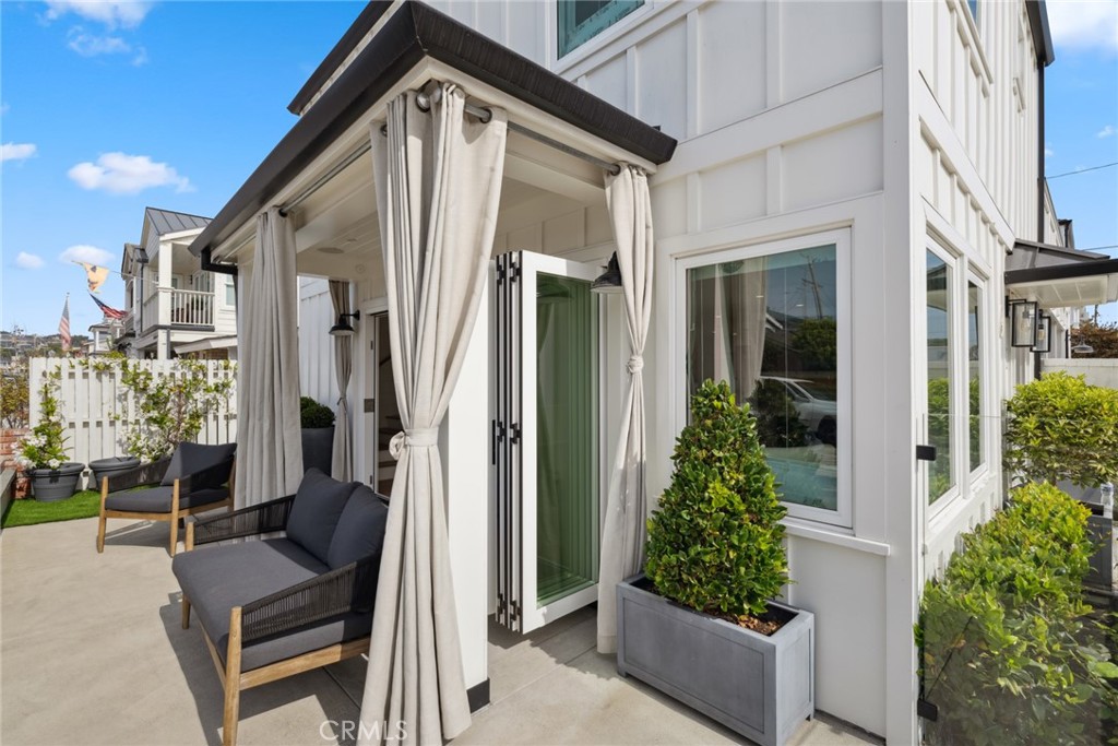 Balboa Island - Main Island (BALM) - Residential Lease