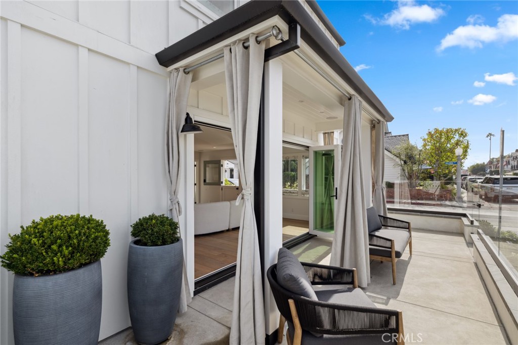 Balboa Island - Main Island (BALM) - Residential Lease