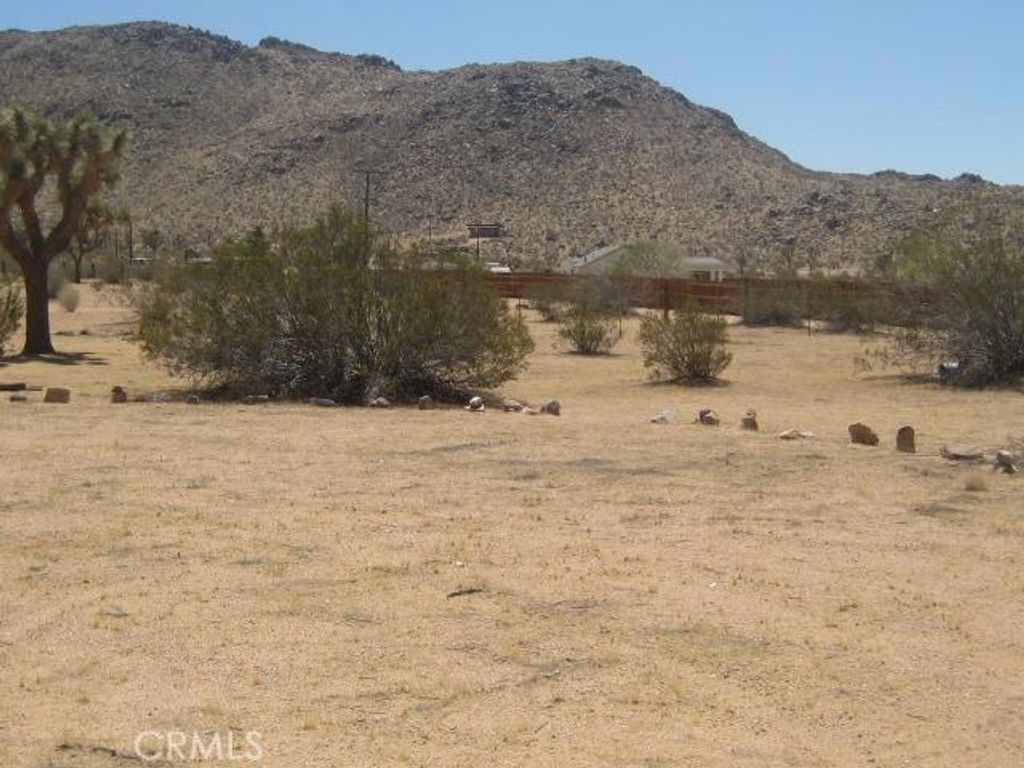 listing image 130727460883270591381