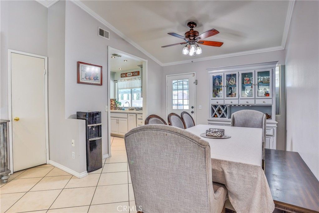 listing image 130723965842691492918