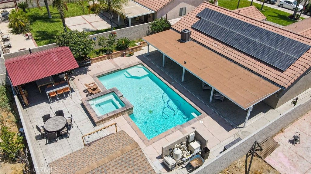 listing image 130722168933630344641