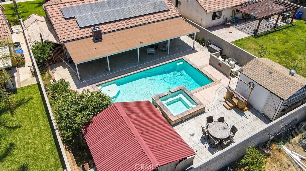 listing image 130726077774318976641