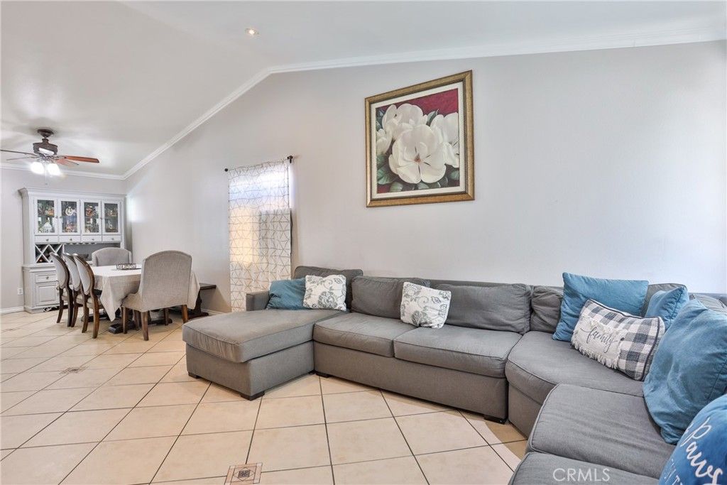 listing image 130729859528498401759