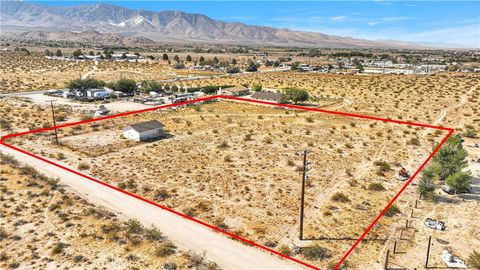 Photo of 10550 Allen Way, Lucerne Valley, CA 92356 (MLS # HD24199474)